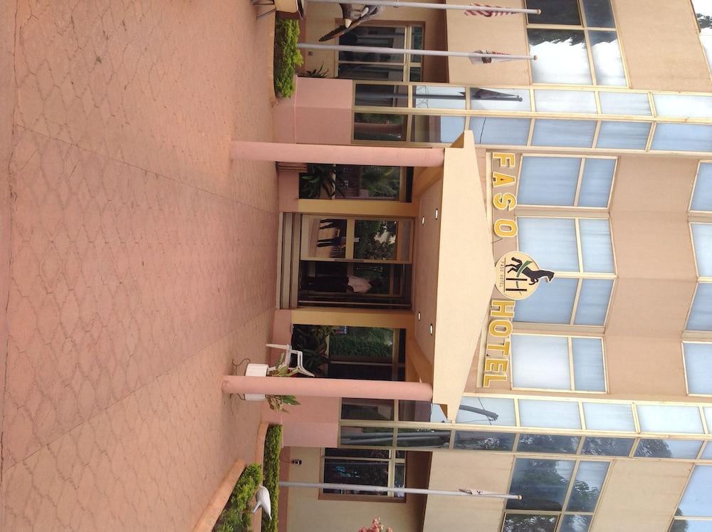 Faso Hotel Ouagadougou Exterior photo